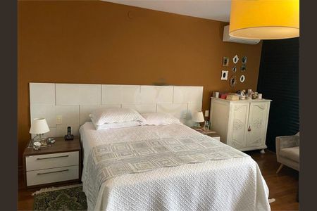 Casa de Condomínio à venda com 4 quartos, 420m² em Fazenda Morumbi, São Paulo