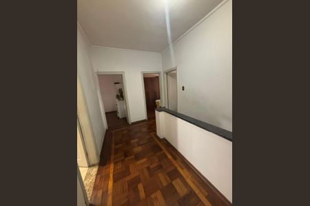 Casa à venda com 103m², 4 quartos e 3 vagasFoto 01