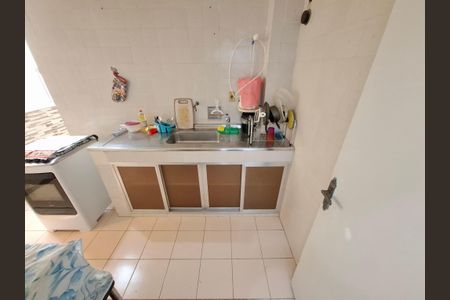 Apartamento à venda com 65m², 2 quartos e 1 vagaCozinha 