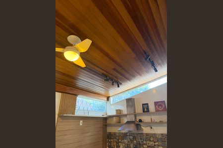 Casa à venda com 90m², 3 quartos e 2 vagas