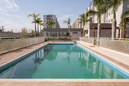 Apartamento para alugar com 42m², 2 quartos e 1 vaga Apartamento para alugar com 42m², 2 quartos e 1 vagaÁrea Comum - Piscina