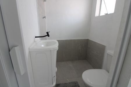 Banheiro do Quarto 1 de casa para alugar com 1 quarto, 40m² em Burgo Paulista, São Paulo