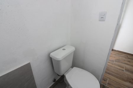 Banheiro do Quarto 1 de casa para alugar com 1 quarto, 40m² em Burgo Paulista, São Paulo