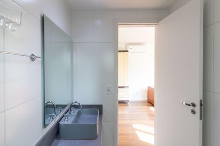 Apartamento à venda com 149m², 3 quartos e 2 vagasBanheiro Suíte 1