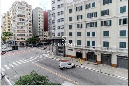 Apartamento à venda com 66m², 1 quarto e sem vaga