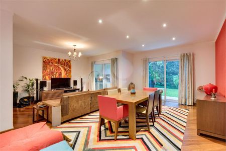 Casa à venda com 3 quartos, 246m² em Chácara Monte Alegre, São Paulo