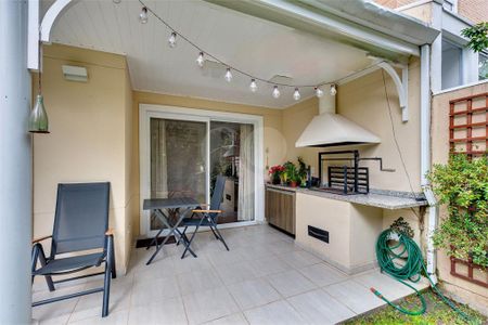 Casa à venda com 246m², 3 quartos e 3 vagas