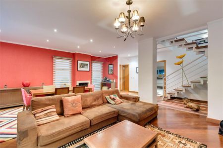 Casa à venda com 3 quartos, 246m² em Chácara Monte Alegre, São Paulo