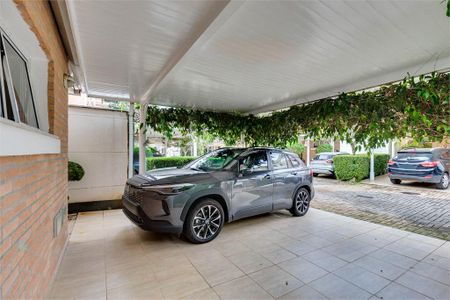 Casa à venda com 246m², 3 quartos e 3 vagas