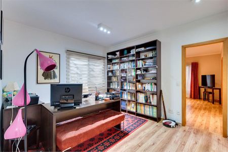 Casa à venda com 246m², 3 quartos e 3 vagas