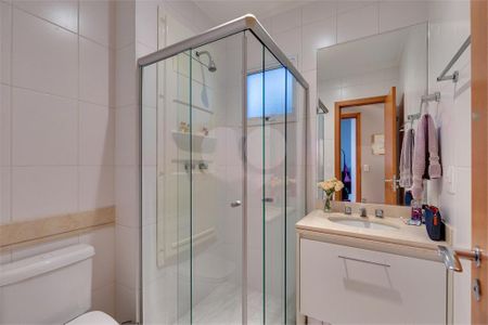 Casa à venda com 246m², 3 quartos e 3 vagas