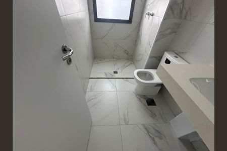 Apartamento à venda com 239m², 3 quartos e 4 vagasBanheiro da Suíte 3