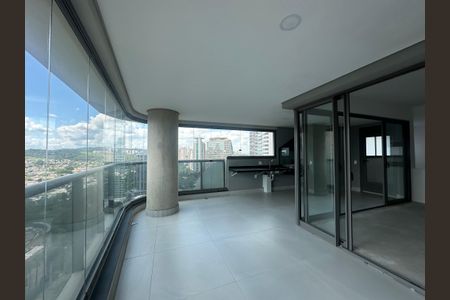 Apartamento à venda com 239m², 3 quartos e 4 vagasVaranda da Sala