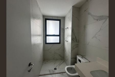 Apartamento à venda com 239m², 3 quartos e 4 vagasBanheiro da Suíte 3