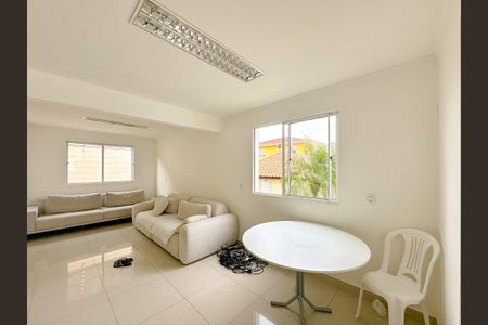 Apartamento para alugar com 65m², 3 quartos e 1 vagaÁrea comum - Salão de festas