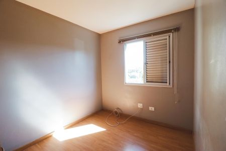 Apartamento à venda com 75m², 3 quartos e 2 vagasQuarto 2
