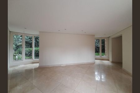 Casa à venda com 4 quartos, 736m² em Real Parque, São Paulo