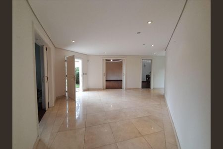 Casa à venda com 4 quartos, 736m² em Real Parque, São Paulo