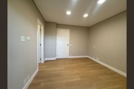 Apartamento para alugar com 3 quartos, 139m² em Alphaville, Barueri
