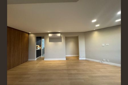 Apartamento para alugar com 3 quartos, 139m² em Alphaville, Barueri