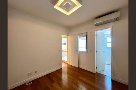 Suíte de apartamento à venda com 1 quarto, 57m² em Cambuí, Campinas