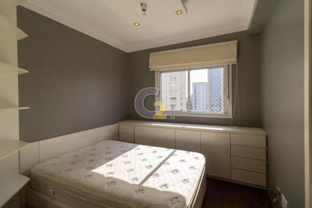 Apartamento para alugar com 168m², 4 quartos e 3 vagas