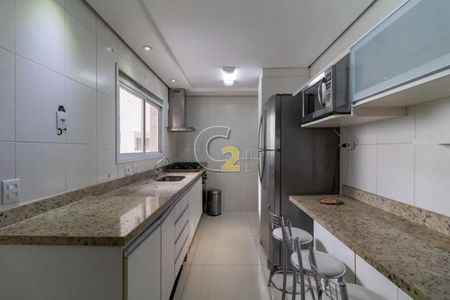 Apartamento para alugar com 168m², 4 quartos e 3 vagas