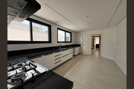 Casa à venda com 550m², 4 quartos e 6 vagas
