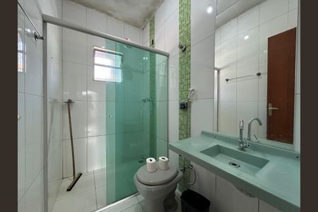 Casa de Condomínio para alugar com 6 quartos, 250m² em Quintas do Jacubá, Contagem