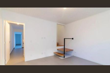 Casa de condomínio à venda com 180m², 3 quartos e 1 vaga