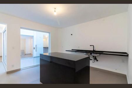 Casa de condomínio à venda com 180m², 3 quartos e 1 vaga