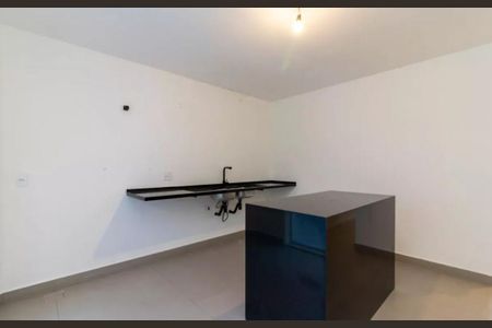 Casa de condomínio à venda com 180m², 3 quartos e 1 vaga