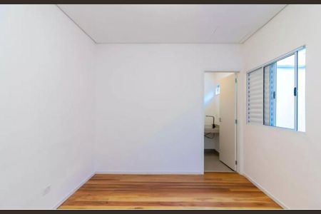 Casa de condomínio à venda com 180m², 3 quartos e 1 vaga