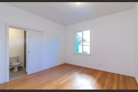 Casa de Condomínio à venda com 3 quartos, 180m² em Santana, São Paulo