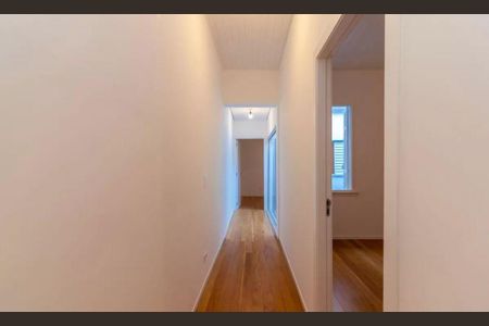 Casa de condomínio à venda com 180m², 3 quartos e 1 vaga