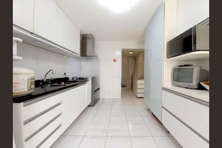 Apartamento à venda com 171m², 4 quartos e 3 vagas