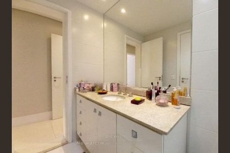 Apartamento à venda com 171m², 4 quartos e 3 vagas