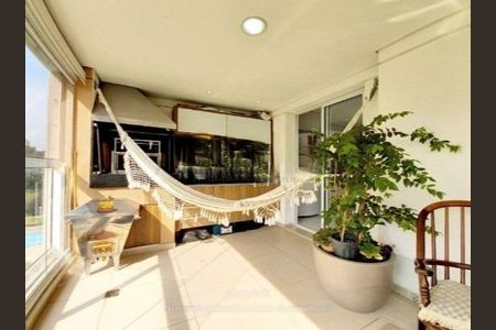 Apartamento à venda com 171m², 4 quartos e 3 vagas