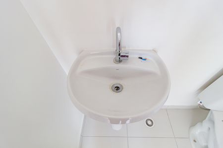 Apartamento para alugar com 28m², 1 quarto e sem vaga Apartamento para alugar com 28m², 1 quarto e sem vagaDetalhe - Banheiro
