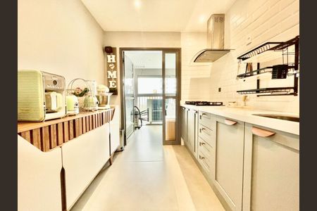 Apartamento à venda com 139m², 3 quartos e 2 vagasFoto 03