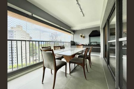Apartamento à venda com 139m², 3 quartos e 2 vagasFoto 01