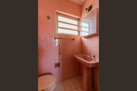 Apartamento para alugar com 130m², 3 quartos e 1 vaga Apartamento para alugar com 130m², 3 quartos e 1 vagaBanheiro da Suíte