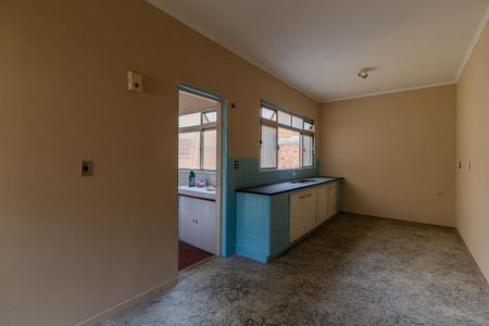 Apartamento para alugar com 130m², 3 quartos e 1 vaga Apartamento para alugar com 130m², 3 quartos e 1 vagaCozinha