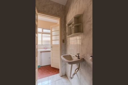 Apartamento para alugar com 130m², 3 quartos e 1 vaga Apartamento para alugar com 130m², 3 quartos e 1 vagaBanheiro de serviço