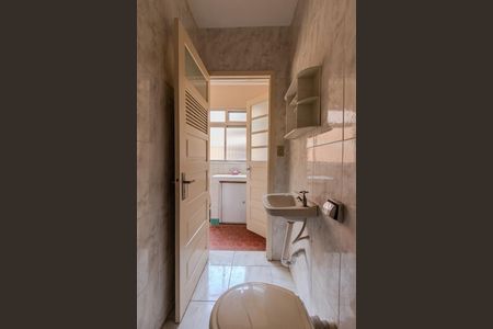 Apartamento para alugar com 130m², 3 quartos e 1 vaga Apartamento para alugar com 130m², 3 quartos e 1 vagaBanheiro de serviço