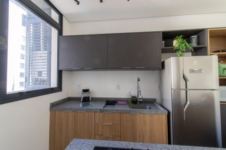 Cozinha de apartamento à venda com 1 quarto, 43m² em Centro, Campinas