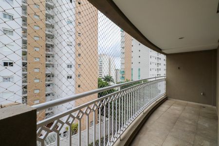 Apartamento à venda com 133m², 3 quartos e 3 vagasVaranda