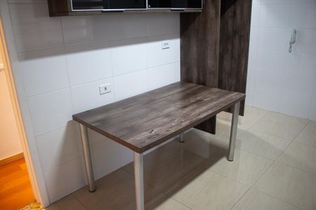 Apartamento para alugar com 115m², 3 quartos e 2 vagas Apartamento para alugar com 115m², 3 quartos e 2 vagasCozinha