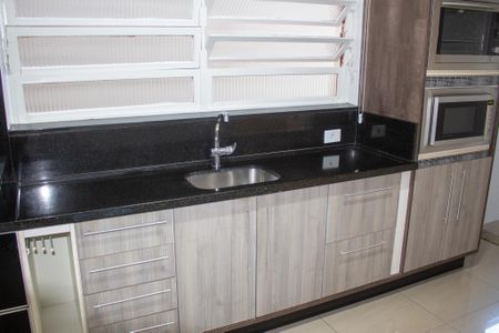 Apartamento para alugar com 115m², 3 quartos e 2 vagas Apartamento para alugar com 115m², 3 quartos e 2 vagasCozinha