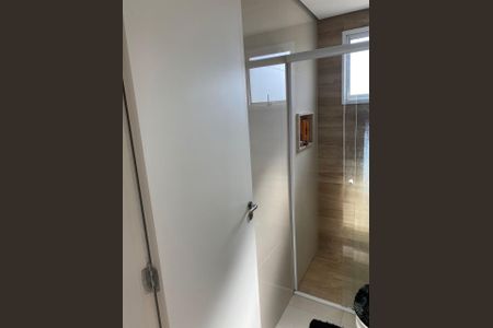 Banheiro de apartamento à venda com 2 quartos, 50m² em Jardim Vila Formosa, São Paulo
